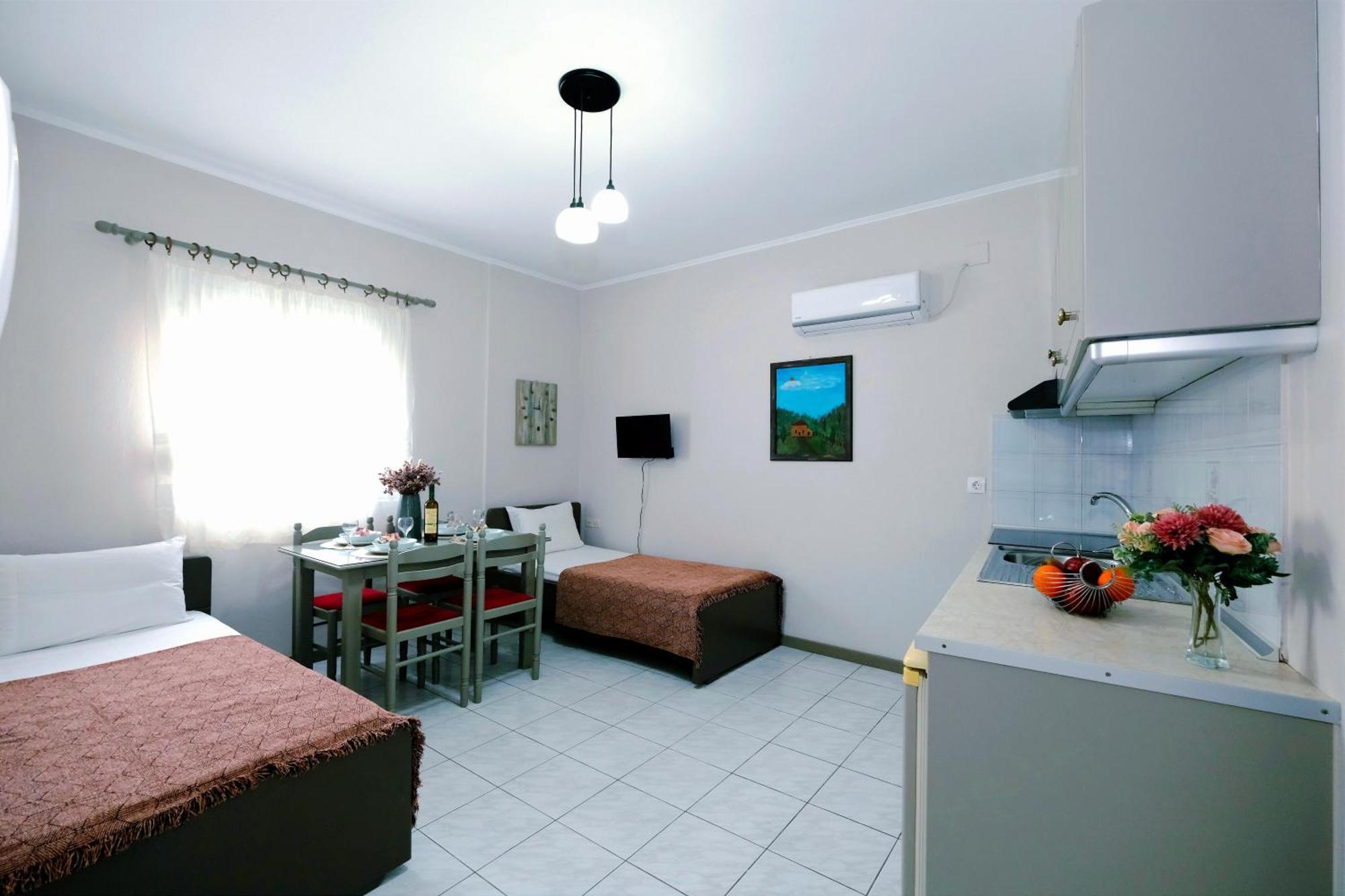 Repanidi Apartments Repanidhion Esterno foto